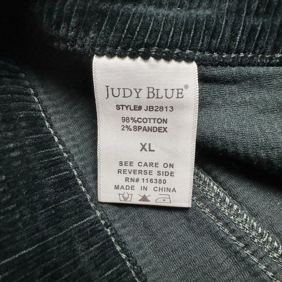 Judy Blue | Women | Emerald Green Corduroy Patch Pocket Mini Skirt | Size XL - Picture 6 of 11